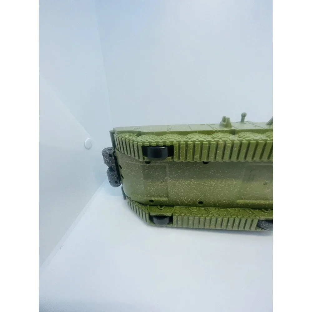 Vintage 1998 Trendmasters Godzilla Thunderblast Tank Vehicle‎